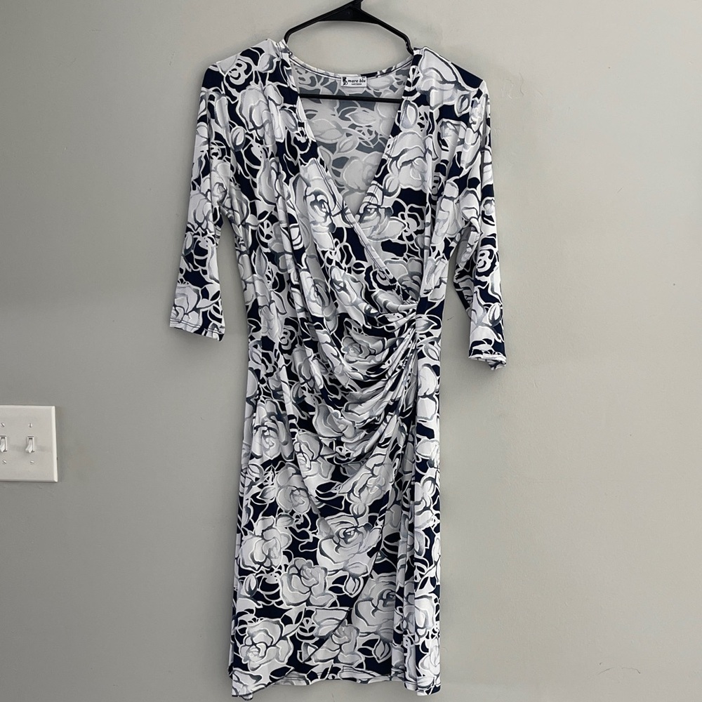 GUC Mare Blu Navy & White Floral Dress Size Small